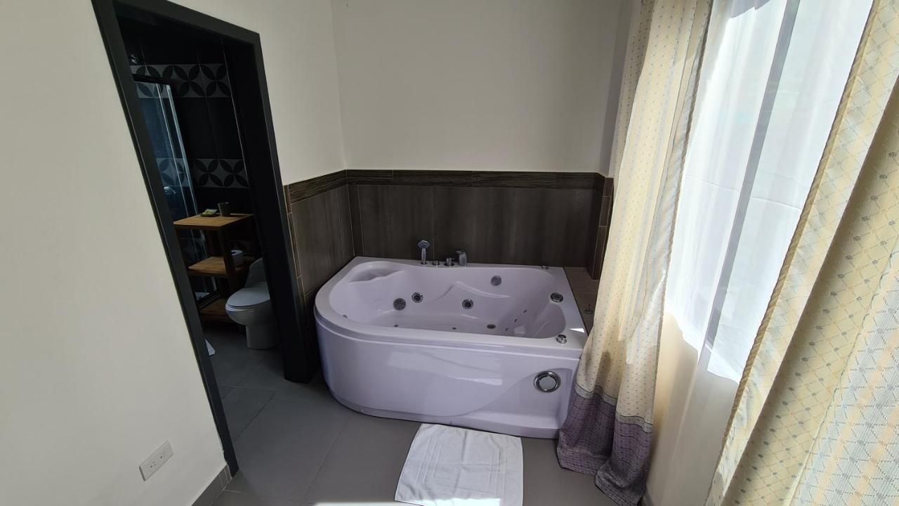 Elegante Apartamento Con Vistas Al Volcan Tungurahua Banos  Ngoại thất bức ảnh