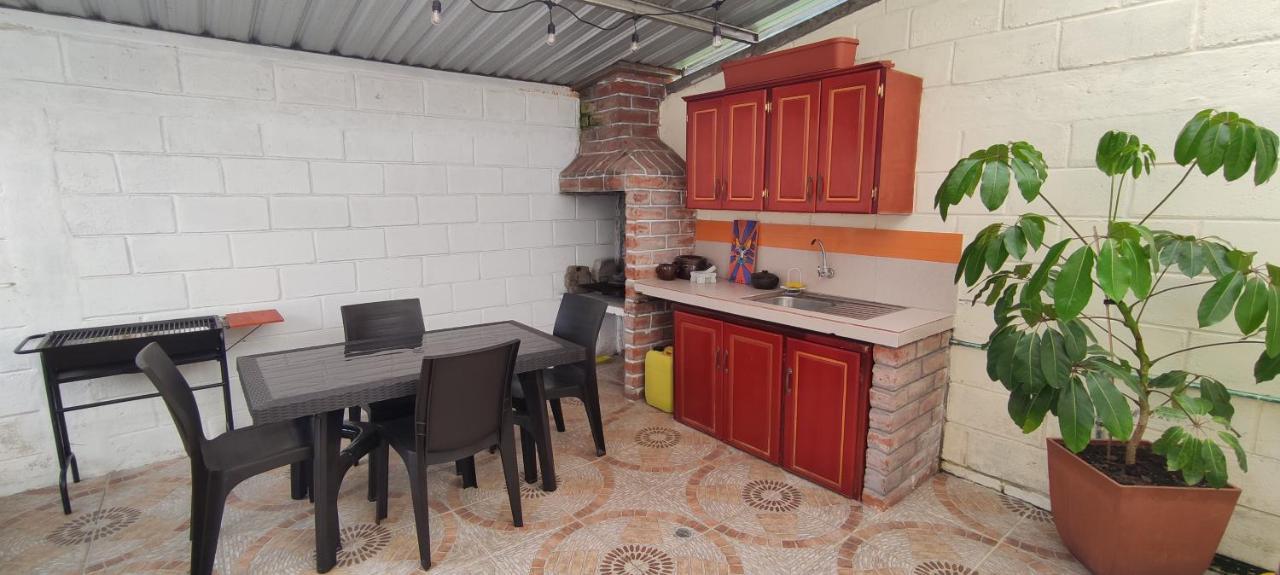 Elegante Apartamento Con Vistas Al Volcan Tungurahua Banos  Ngoại thất bức ảnh